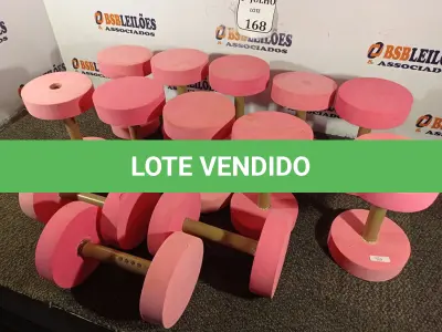 LOTE 168 - 13 HALTERES DE 2KG A 3KG NA COR ROSA. (NO ESTADO) ATENÇÃO! FAZER A VISITAÇÃO ANTES DE ARREMATAR, NÃO SABEMOS SE FUNCIONA. LEILÃO NÃO TEM GARANTIA E NEM DEVOLUÇÃO, SUJEITO A POSSÍVEIS AVARIAS VISÍVEIS/OCULTAS E/OU AUSÊNCIA DE COMPONENTES.