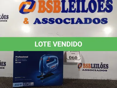 LOTE 060 - 01 SERRA TICOTICO GST 650 450W 220V – BOSCH NOVO. (NO ESTADO)