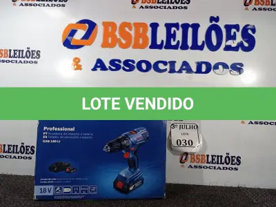 LOTE 030 - 01 PARAFUSADEIRA FURADEIRA BATERIA GSB180 LI - BOSCH NOVO. (NO ESTADO)