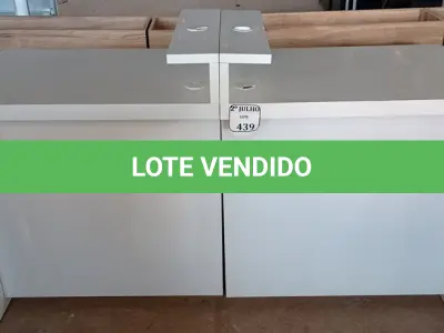 LOTE 439 - 01 BALCÃO EM 02 PARTES EM MADEIRA (NO ESTADO) ATENÇÃO! FAZER A VISITAÇÃO ANTES DE ARREMATAR, NÃO SABEMOS SE FUNCIONA. LEILÃO NÃO TEM GARANTIA E NEM DEVOLUÇÃO, SUJEITO A POSSÍVEIS AVARIAS VISÍVEIS/OCULTAS E/OU AUSÊNCIA DE COMPONENTES.