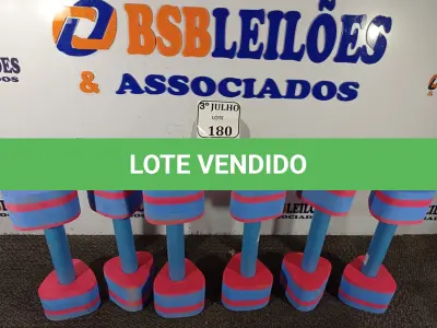 LOTE 180 - 02 LOTES DE 3 PARES DE HALTERES DE 1KG A 2KG AZUL/ROSA. (NO ESTADO) ATENÇÃO! FAZER A VISITAÇÃO ANTES DE ARREMATAR, NÃO SABEMOS SE FUNCIONA. LEILÃO NÃO TEM GARANTIA E NEM DEVOLUÇÃO, SUJEITO A POSSÍVEIS AVARIAS VISÍVEIS/OCULTAS E/OU AUSÊNCIA DE COMPONENTES.