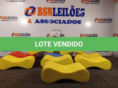 LOTE 170 - 09 POLIBÓIAS EVA FLUTUADOR P/ HIDROGINÁSTICA/NATAÇÃO. (NO ESTADO) ATENÇÃO! FAZER A VISITAÇÃO ANTES DE ARREMATAR, NÃO SABEMOS SE FUNCIONA. LEILÃO NÃO TEM GARANTIA E NEM DEVOLUÇÃO, SUJEITO A POSSÍVEIS AVARIAS VISÍVEIS/OCULTAS E/OU AUSÊNCIA DE COMPONENTES.
