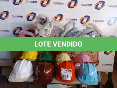 LOTE 124 - 42 CAPACETES C/CARNEIRA EPI SEGURANÇA – VÁRIAS CORES NOVO. (NO ESTADO)