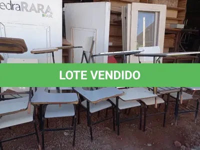 LOTE 314 - 11 CADEIRAS UNIVERSITÁRIAS (NO ESTADO) ATENÇÃO! FAZER A VISITAÇÃO ANTES DE ARREMATAR, NÃO SABEMOS SE FUNCIONA. LEILÃO NÃO TEM GARANTIA E NEM DEVOLUÇÃO, SUJEITO A POSSÍVEIS AVARIAS VISÍVEIS/OCULTAS E/OU AUSÊNCIA DE COMPONENTES.