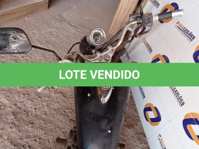 LOTE 446 - 01 MOTOCICLETA DAFRA MOD: KANSAS (NO ESTADO) ATENÇÃO! FAZER A VISITAÇÃO ANTES DE ARREMATAR, NÃO SABEMOS SE FUNCIONA. LEILÃO NÃO TEM GARANTIA E NEM DEVOLUÇÃO, SUJEITO A POSSÍVEIS AVARIAS VISÍVEIS/OCULTAS E/OU AUSÊNCIA DE COMPONENTES.