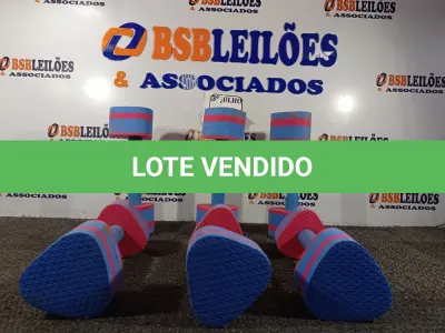 LOTE 167 - 02 LOTES DE 3 PARES DE HALTERES DE 1KG A 2KG AZUL/ROSA. (NO ESTADO) ATENÇÃO! FAZER A VISITAÇÃO ANTES DE ARREMATAR, NÃO SABEMOS SE FUNCIONA. LEILÃO NÃO TEM GARANTIA E NEM DEVOLUÇÃO, SUJEITO A POSSÍVEIS AVARIAS VISÍVEIS/OCULTAS E/OU AUSÊNCIA DE COMPONENTES.