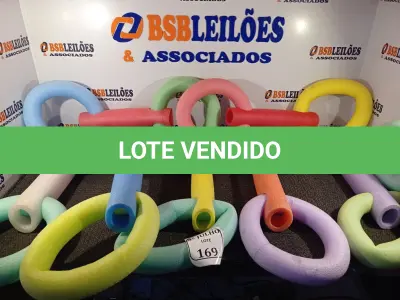 LOTE 169 - 09 FLUTUADORES DE BRAÇO E 10 FLUTUADORES DE ARGOLA INFANTIL USADO. (NO ESTADO) ATENÇÃO! FAZER A VISITAÇÃO ANTES DE ARREMATAR, NÃO SABEMOS SE FUNCIONA. LEILÃO NÃO TEM GARANTIA E NEM DEVOLUÇÃO, SUJEITO A POSSÍVEIS AVARIAS VISÍVEIS/OCULTAS E/OU AUSÊNCIA DE COMPONENTES.