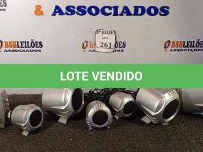 LOTE 261 - 05 CAIXAS DE SOM PASSIVAS E 01 APARELHO MARCA GOLD 110V. (NO ESTADO) ATENÇÃO! FAZER A VISITAÇÃO ANTES DE ARREMATAR, NÃO SABEMOS SE FUNCIONA. LEILÃO NÃO TEM GARANTIA E NEM DEVOLUÇÃO, SUJEITO A POSSÍVEIS AVARIAS VISÍVEIS/OCULTAS E/OU AUSÊNCIA DE COMPONENTES.