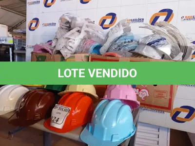LOTE 124 - 42 CAPACETES C/CARNEIRA EPI SEGURANÇA – VÁRIAS CORES NOVO. (NO ESTADO)