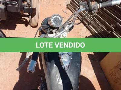LOTE 446 - 01 MOTOCICLETA DAFRA MOD: KANSAS (NO ESTADO) ATENÇÃO! FAZER A VISITAÇÃO ANTES DE ARREMATAR, NÃO SABEMOS SE FUNCIONA. LEILÃO NÃO TEM GARANTIA E NEM DEVOLUÇÃO, SUJEITO A POSSÍVEIS AVARIAS VISÍVEIS/OCULTAS E/OU AUSÊNCIA DE COMPONENTES.