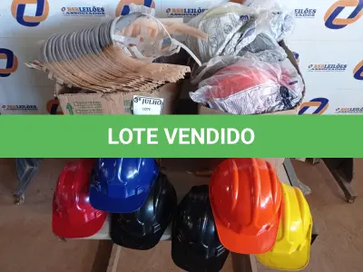 LOTE 123 - 45 CAPACETES C/CARNEIRA EPI SEGURANÇA VÁRIAS CORES NOVO. (NO ESTADO)