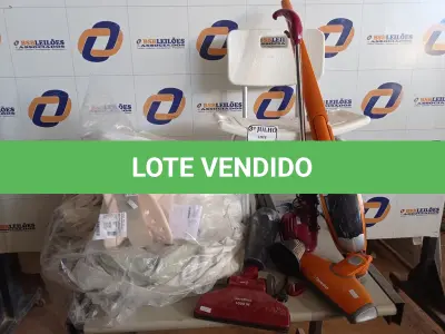 LOTE 190 - 01 CADEIRA DE BANHO PARA IDOSOS ,01 PRODUTO ORTOPEDICO ,01 CORTINA E 02 ASPIRADORES DE PÓ. (NO ESTADO) ATENÇÃO! FAZER A VISITAÇÃO ANTES DE ARREMATAR, NÃO SABEMOS SE FUNCIONA. LEILÃO NÃO TEM GARANTIA E NEM DEVOLUÇÃO, SUJEITO A POSSÍVEIS AVARIAS VISÍVEIS/OCULTAS E/OU AUSÊNCIA DE COMPONENTES.