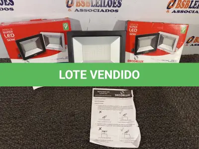 LOTE 053 - 03 REFLETORES SUPER LED 100-240V 50W LUZ BRANCA – DECORLUX NOVO. (NO ESTADO)