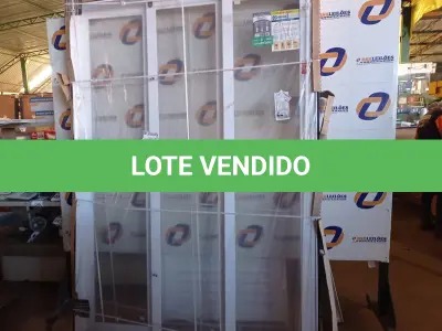 LOTE 088 - 5.217 - PORTA CORRER 3F APD BRANCA DIV CENTRAL 150X215 HAIALA NOVO. (NO ESTADO)