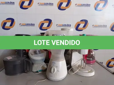LOTE 226 - 01 LOTE COM ITENS DIVERSOS; CAFETEIRAS, BATEDEIRA, LIQUIDIFICADORES, ESPREMEDOR DE FRUTAS. (NO ESTADO) ATENÇÃO! FAZER A VISITAÇÃO ANTES DE ARREMATAR, NÃO SABEMOS SE FUNCIONA. LEILÃO NÃO TEM GARANTIA E NEM DEVOLUÇÃO, SUJEITO A POSSÍVEIS AVARIAS VISÍVEIS/OCULTAS E/OU AUSÊNCIA DE COMPONENTES.