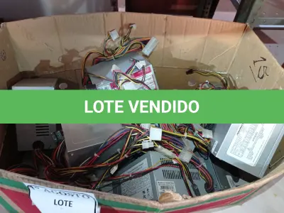 LOTE 072 - 01 LOTE COM APROXIMADAMENTE 15 FONTES DIVERSAS PARA COMPUTADOR. (NO ESTADO) ATENÇÃO! FAZER A VISITAÇÃO ANTES DE ARREMATAR, NÃO SABEMOS SE FUNCIONA. LEILÃO NÃO TEM GARANTIA E NEM DEVOLUÇÃO, SUJEITO A POSSÍVEIS AVARIAS VISÍVEIS/OCULTAS E/OU AUSÊNCIA DE COMPONENTES.