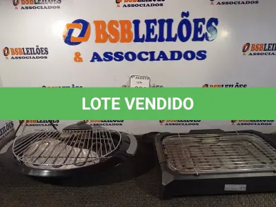 LOTE 084 - 02 CHURRASQUEIRAS ELÉTRICA. (NO ESTADO) ATENÇÃO! FAZER A VISITAÇÃO ANTES DE ARREMATAR, NÃO SABEMOS SE FUNCIONA. LEILÃO NÃO TEM GARANTIA E NEM DEVOLUÇÃO, SUJEITO A POSSÍVEIS AVARIAS VISÍVEIS/OCULTAS E/OU AUSÊNCIA DE COMPONENTES.