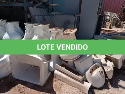LOTE 340 - 22 VASOS SANITÁRIOS, 02 LAVATÓRIOS, 17 CAIXAS ACOPLADAS E 02 LAVATÓRIOS COM COLUNA.(NO ESTADO) ATENÇÃO! FAZER A VISITAÇÃO ANTES DE ARREMATAR, NÃO SABEMOS SE FUNCIONA. LEILÃO NÃO TEM GARANTIA E NEM DEVOLUÇÃO, SUJEITO A POSSÍVEIS AVARIAS VISÍVEIS/OCULTAS E/OU AUSÊNCIA DE COMPONENTES.