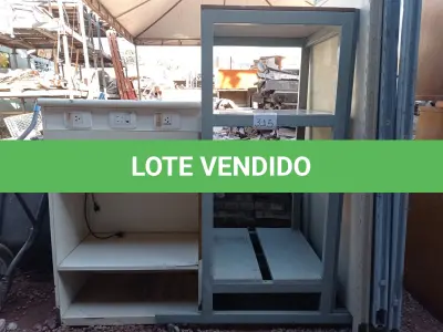 LOTE 315 - 01 ARMÁRIO ,01 CARRINHO EM FERRO COM RODINHAS. (NO ESTADO) ATENÇÃO! FAZER A VISITAÇÃO ANTES DE ARREMATAR, NÃO SABEMOS SE FUNCIONA. LEILÃO NÃO TEM GARANTIA E NEM DEVOLUÇÃO, SUJEITO A POSSÍVEIS AVARIAS VISÍVEIS/OCULTAS E/OU AUSÊNCIA DE COMPONENTES.