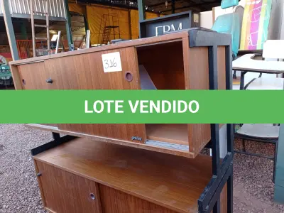 LOTE 316 - 02 ARMÁRIOS BAIXOS PARA ESCRITORIO COM BASE DE FERRO COM PORTAS DE CORRER (NO ESTADO) ATENÇÃO! FAZER A VISITAÇÃO ANTES DE ARREMATAR, NÃO SABEMOS SE FUNCIONA. LEILÃO NÃO TEM GARANTIA E NEM DEVOLUÇÃO, SUJEITO A POSSÍVEIS AVARIAS VISÍVEIS/OCULTAS E/OU AUSÊNCIA DE COMPONENTES.
