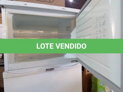 LOTE 266 - 01 GELADEIRA 337L MARCA DAKO 220V. (NO ESTADO) ATENÇÃO! FAZER A VISITAÇÃO ANTES DE ARREMATAR, NÃO SABEMOS SE FUNCIONA. LEILÃO NÃO TEM GARANTIA E NEM DEVOLUÇÃO, SUJEITO A POSSÍVEIS AVARIAS VISÍVEIS/OCULTAS E/OU AUSÊNCIA DE COMPONENTES.