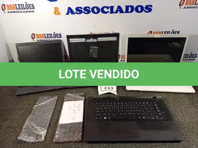 LOTE 233 - 03 NOTEBOOKS, 02 TECLADOS E 01 TECLADO DE NOTEBOOK PARA RETIRADA DE PEÇAS. (NO ESTADO) ATENÇÃO! FAZER A VISITAÇÃO ANTES DE ARREMATAR, NÃO SABEMOS SE FUNCIONA. LEILÃO NÃO TEM GARANTIA E NEM DEVOLUÇÃO, SUJEITO A POSSÍVEIS AVARIAS VISÍVEIS/OCULTAS E/OU AUSÊNCIA DE COMPONENTES.