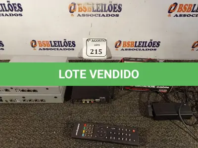 LOTE 215 - 02 SWITCHES, 01 DRONEP/HD’S E 01 APARELHO PARA TV COM CONTROLE. (NO ESTADO) ATENÇÃO! FAZER A VISITAÇÃO ANTES DE ARREMATAR, NÃO SABEMOS SE FUNCIONA. LEILÃO NÃO TEM GARANTIA E NEM DEVOLUÇÃO, SUJEITO A POSSÍVEIS AVARIAS VISÍVEIS/OCULTAS E/OU AUSÊNCIA DE COMPONENTES.