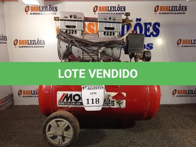 LOTE 118 - 01 COMPRESSOR ELÉTRICO MOTO MIL VERMELHO 220 VOLTS. (NO ESTADO) ATENÇÃO! FAZER A VISITAÇÃO ANTES DE ARREMATAR, NÃO SABEMOS SE FUNCIONA. LEILÃO NÃO TEM GARANTIA E NEM DEVOLUÇÃO, SUJEITO A POSSÍVEIS AVARIAS VISÍVEIS/OCULTAS E/OU AUSÊNCIA DE COMPONENTES.