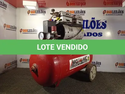 LOTE 118 - 01 COMPRESSOR ELÉTRICO MOTO MIL VERMELHO 220 VOLTS. (NO ESTADO) ATENÇÃO! FAZER A VISITAÇÃO ANTES DE ARREMATAR, NÃO SABEMOS SE FUNCIONA. LEILÃO NÃO TEM GARANTIA E NEM DEVOLUÇÃO, SUJEITO A POSSÍVEIS AVARIAS VISÍVEIS/OCULTAS E/OU AUSÊNCIA DE COMPONENTES.