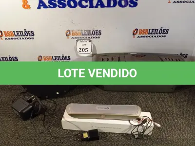 LOTE 205 - 03 APARELHOS DE SOM DIVERSOS (NO ESTADO) ATENÇÃO! FAZER A VISITAÇÃO ANTES DE ARREMATAR, NÃO SABEMOS SE FUNCIONA. LEILÃO NÃO TEM GARANTIA E NEM DEVOLUÇÃO, SUJEITO A POSSÍVEIS AVARIAS VISÍVEIS/OCULTAS E/OU AUSÊNCIA DE COMPONENTES.