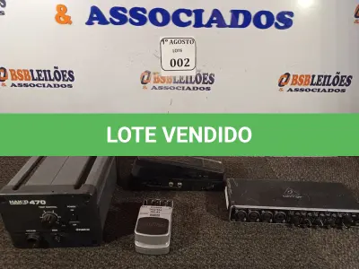 LOTE 002 - 01 AMPLIFICADOR UMC404HD, 01 APARELHO DE SOLDA HAKO470 E 02 PEDAIS MUSICAL, SENDO 01 DELAY DD400 E 01 HELL BABE. (NO ESTADO) ATENÇÃO! FAZER A VISITAÇÃO ANTES DE ARREMATAR, NÃO SABEMOS SE FUNCIONA. LEILÃO NÃO TEM GARANTIA E NEM DEVOLUÇÃO, SUJEITO A POSSÍVEIS AVARIAS VISÍVEIS/OCULTAS E/OU AUSÊNCIA DE COMPONENTES.