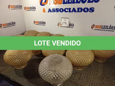 LOTE 274 - 10 GLOBOS EM VIDRO. (NO ESTADO) ATENÇÃO! FAZER A VISITAÇÃO ANTES DE ARREMATAR, NÃO SABEMOS SE FUNCIONA. LEILÃO NÃO TEM GARANTIA E NEM DEVOLUÇÃO, SUJEITO A POSSÍVEIS AVARIAS VISÍVEIS/OCULTAS E/OU AUSÊNCIA DE COMPONENTES.