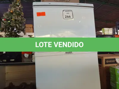 LOTE 266 - 01 GELADEIRA 337L MARCA DAKO 220V. (NO ESTADO) ATENÇÃO! FAZER A VISITAÇÃO ANTES DE ARREMATAR, NÃO SABEMOS SE FUNCIONA. LEILÃO NÃO TEM GARANTIA E NEM DEVOLUÇÃO, SUJEITO A POSSÍVEIS AVARIAS VISÍVEIS/OCULTAS E/OU AUSÊNCIA DE COMPONENTES.