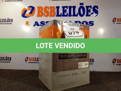 LOTE 079 - 01 LATA DE TINTA TEXTURATTO PREMIUM EFEITO RÚSTICO INTERIOR/EXTERIOR SUVINIL 25KG. (NO ESTADO) ATENÇÃO! FAZER A VISITAÇÃO ANTES DE ARREMATAR, NÃO SABEMOS SE FUNCIONA. LEILÃO NÃO TEM GARANTIA E NEM DEVOLUÇÃO, SUJEITO A POSSÍVEIS AVARIAS VISÍVEIS/OCULTAS E/OU AUSÊNCIA DE COMPONENTES.
