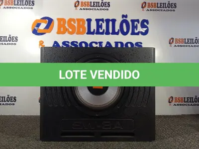 LOTE 017 - 01 CAIXA SUBWOOFER AMPLIFICADA 8’’ 95W RMS. (NO ESTADO) ATENÇÃO! FAZER A VISITAÇÃO ANTES DE ARREMATAR, NÃO SABEMOS SE FUNCIONA. LEILÃO NÃO TEM GARANTIA E NEM DEVOLUÇÃO, SUJEITO A POSSÍVEIS AVARIAS VISÍVEIS/OCULTAS E/OU AUSÊNCIA DE COMPONENTES.