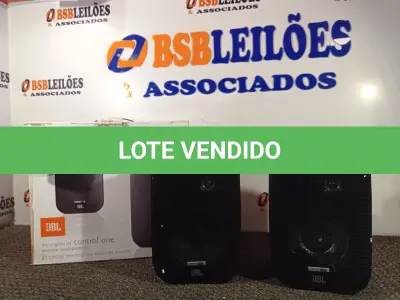 LOTE 036 - 01 PAR DE CAIXAS DE SOM CONTROL ONE. (NO ESTADO) ATENÇÃO! FAZER A VISITAÇÃO ANTES DE ARREMATAR, NÃO SABEMOS SE FUNCIONA. LEILÃO NÃO TEM GARANTIA E NEM DEVOLUÇÃO, SUJEITO A POSSÍVEIS AVARIAS VISÍVEIS/OCULTAS E/OU AUSÊNCIA DE COMPONENTES.