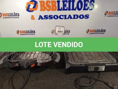 LOTE 084 - 02 CHURRASQUEIRAS ELÉTRICA. (NO ESTADO) ATENÇÃO! FAZER A VISITAÇÃO ANTES DE ARREMATAR, NÃO SABEMOS SE FUNCIONA. LEILÃO NÃO TEM GARANTIA E NEM DEVOLUÇÃO, SUJEITO A POSSÍVEIS AVARIAS VISÍVEIS/OCULTAS E/OU AUSÊNCIA DE COMPONENTES.