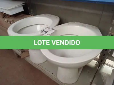LOTE 505 - 02 VASOS SANITÁRIOS (NO ESTADO) ATENÇÃO! FAZER A VISITAÇÃO ANTES DE ARREMATAR, NÃO SABEMOS SE FUNCIONA. LEILÃO NÃO TEM GARANTIA E NEM DEVOLUÇÃO, SUJEITO A POSSÍVEIS AVARIAS VISÍVEIS/OCULTAS E/OU AUSÊNCIA DE COMPONENTES.