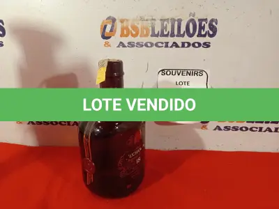 LOTE 043 - 01 GARRAFA DE WHISKY BUCHANAN ‘S SPECIAL RESERVE 18 ANOS 750ML. LACRADO.  (NO ESTADO EM QUE SE ENCONTRA) ATENÇÃO! FAZER A VISITAÇÃO ANTES DE ARREMATAR, NÃO SABEMOS SE FUNCIONA. LEILÃO NÃO TEM GARANTIA E NEM DEVOLUÇÃO, SUJEITO A POSSÍVEIS AVARIAS VISÍVEIS/OCULTAS E/OU AUSÊNCIA DE COMPONENTES.  