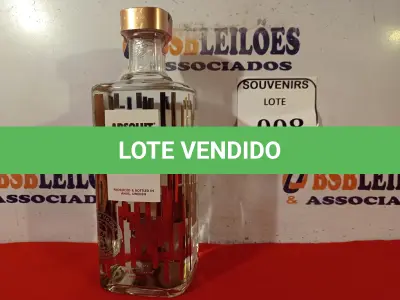 LOTE 008 - 01 GARRAFA DE VODKA ABSOLUT ELIX 1L. (NO ESTADO EM QUE SE ENCONTRA) ATENÇÃO! FAZER A VISITAÇÃO ANTES DE ARREMATAR, NÃO SABEMOS SE FUNCIONA. LEILÃO NÃO TEM GARANTIA E NEM DEVOLUÇÃO, SUJEITO A POSSÍVEIS AVARIAS VISÍVEIS/OCULTAS E/OU AUSÊNCIA DE COMPONENTES.  