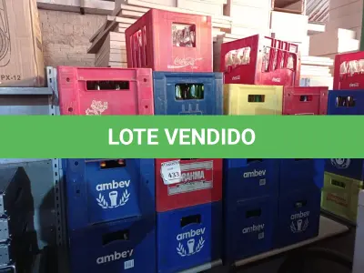 LOTE 433 - 12 ENGRADADOS COM CASCOS DE CERVEJA E 02 ENGRADADOS COM CASCOS DE COCA COLA KS. (NO ESTADO) ATENÇÃO! FAZER A VISITAÇÃO ANTES DE ARREMATAR, NÃO SABEMOS SE FUNCIONA. LEILÃO NÃO TEM GARANTIA E NEM DEVOLUÇÃO, SUJEITO A POSSÍVEIS AVARIAS VISÍVEIS/OCULTAS E/OU AUSÊNCIA DE COMPONENTES.