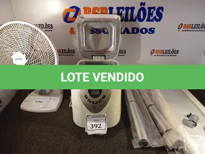 LOTE 392 - 01 MULTI PANE, 01 VENTILADOR E 01 KIT PARA BANHEIRO. (NO ESTADO) ATENÇÃO! FAZER A VISITAÇÃO ANTES DE ARREMATAR, NÃO SABEMOS SE FUNCIONA. LEILÃO NÃO TEM GARANTIA E NEM DEVOLUÇÃO, SUJEITO A POSSÍVEIS AVARIAS VISÍVEIS/OCULTAS E/OU AUSÊNCIA DE COMPONENTES.
