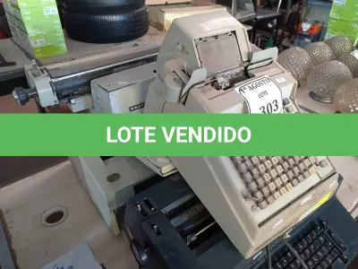 LOTE 303 - 03 MÁQUINAS DE ESCREVER E 01 CALCULADORA. (NO ESTADO) ATENÇÃO! FAZER A VISITAÇÃO ANTES DE ARREMATAR, NÃO SABEMOS SE FUNCIONA. LEILÃO NÃO TEM GARANTIA E NEM DEVOLUÇÃO, SUJEITO A POSSÍVEIS AVARIAS VISÍVEIS/OCULTAS E/OU AUSÊNCIA DE COMPONENTES.