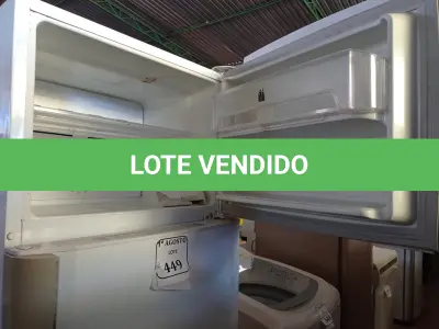 LOTE 449 - 01 GELADEIRA FROSFREE. (NO ESTADO) ATENÇÃO! FAZER A VISITAÇÃO ANTES DE ARREMATAR, NÃO SABEMOS SE FUNCIONA. LEILÃO NÃO TEM GARANTIA E NEM DEVOLUÇÃO, SUJEITO A POSSÍVEIS AVARIAS VISÍVEIS/OCULTAS E/OU AUSÊNCIA DE COMPONENTES.