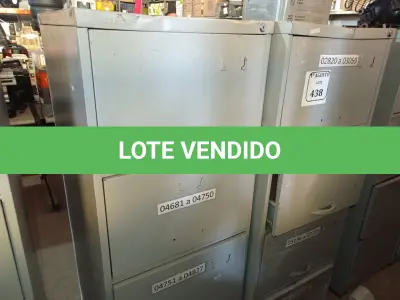 LOTE 438 - 02 ARQUIVOS DE AÇO COM 04 GAVETAS. (NO ESTADO) ATENÇÃO! FAZER A VISITAÇÃO ANTES DE ARREMATAR, NÃO SABEMOS SE FUNCIONA. LEILÃO NÃO TEM GARANTIA E NEM DEVOLUÇÃO, SUJEITO A POSSÍVEIS AVARIAS VISÍVEIS/OCULTAS E/OU AUSÊNCIA DE COMPONENTES.