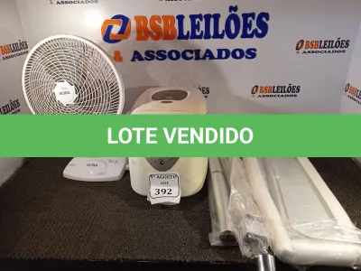 LOTE 392 - 01 MULTI PANE, 01 VENTILADOR E 01 KIT PARA BANHEIRO. (NO ESTADO) ATENÇÃO! FAZER A VISITAÇÃO ANTES DE ARREMATAR, NÃO SABEMOS SE FUNCIONA. LEILÃO NÃO TEM GARANTIA E NEM DEVOLUÇÃO, SUJEITO A POSSÍVEIS AVARIAS VISÍVEIS/OCULTAS E/OU AUSÊNCIA DE COMPONENTES.