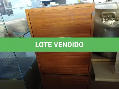 LOTE 369 - 01 ARQUIVO EM MADEIRA 04 GAVETAS PARA PASTA SUSPENSA. (NO ESTADO) ATENÇÃO! FAZER A VISITAÇÃO ANTES DE ARREMATAR, NÃO SABEMOS SE FUNCIONA. LEILÃO NÃO TEM GARANTIA E NEM DEVOLUÇÃO, SUJEITO A POSSÍVEIS AVARIAS VISÍVEIS/OCULTAS E/OU AUSÊNCIA DE COMPONENTES.