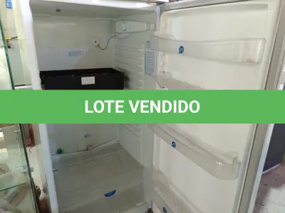 LOTE 372 - 01 GELADEIRA DAKO 127VOLTS. (NO ESTADO) ATENÇÃO! FAZER A VISITAÇÃO ANTES DE ARREMATAR, NÃO SABEMOS SE FUNCIONA. LEILÃO NÃO TEM GARANTIA E NEM DEVOLUÇÃO, SUJEITO A POSSÍVEIS AVARIAS VISÍVEIS/OCULTAS E/OU AUSÊNCIA DE COMPONENTES.