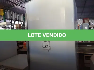 LOTE 449 - 01 GELADEIRA FROSFREE. (NO ESTADO) ATENÇÃO! FAZER A VISITAÇÃO ANTES DE ARREMATAR, NÃO SABEMOS SE FUNCIONA. LEILÃO NÃO TEM GARANTIA E NEM DEVOLUÇÃO, SUJEITO A POSSÍVEIS AVARIAS VISÍVEIS/OCULTAS E/OU AUSÊNCIA DE COMPONENTES.