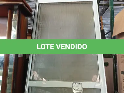 LOTE 517 -  04 PORTAS DE CORRER EM ALUMÍNIO COM VIDRO. (NO ESTADO) ATENÇÃO! FAZER A VISITAÇÃO ANTES DE ARREMATAR, NÃO SABEMOS SE FUNCIONA. LEILÃO NÃO TEM GARANTIA E NEM DEVOLUÇÃO, SUJEITO A POSSÍVEIS AVARIAS VISÍVEIS/OCULTAS E/OU AUSÊNCIA DE COMPONENTES.